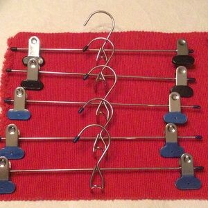 Silver and Black Closet Clip Hangers for Skirts and Pants